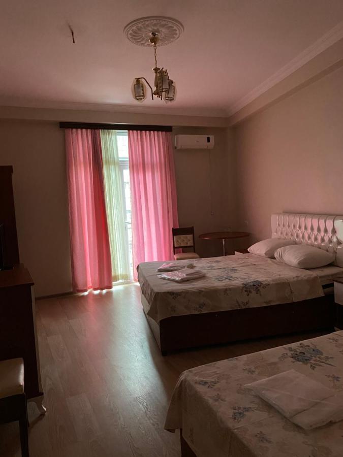 באטומי Hotel Eurasia מראה חיצוני תמונה