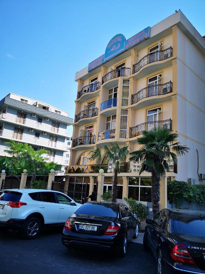 באטומי Hotel Eurasia מראה חיצוני תמונה