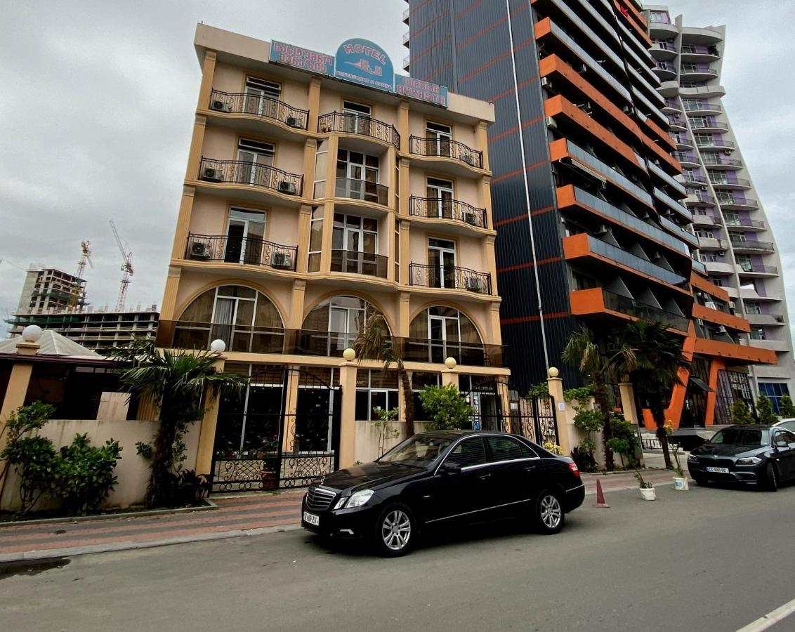 באטומי Hotel Eurasia מראה חיצוני תמונה