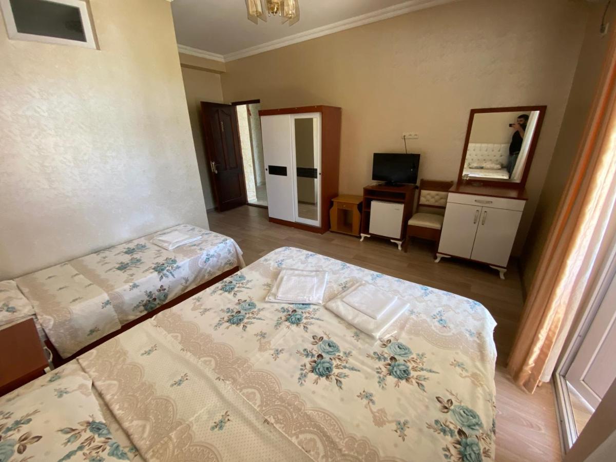 באטומי Hotel Eurasia מראה חיצוני תמונה