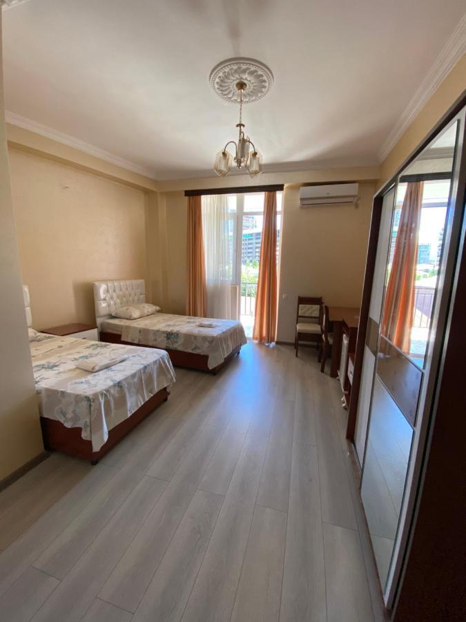 באטומי Hotel Eurasia מראה חיצוני תמונה