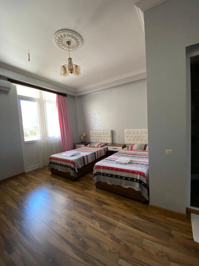 באטומי Hotel Eurasia מראה חיצוני תמונה