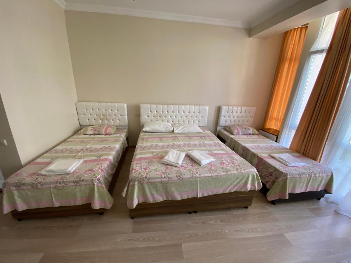 באטומי Hotel Eurasia מראה חיצוני תמונה