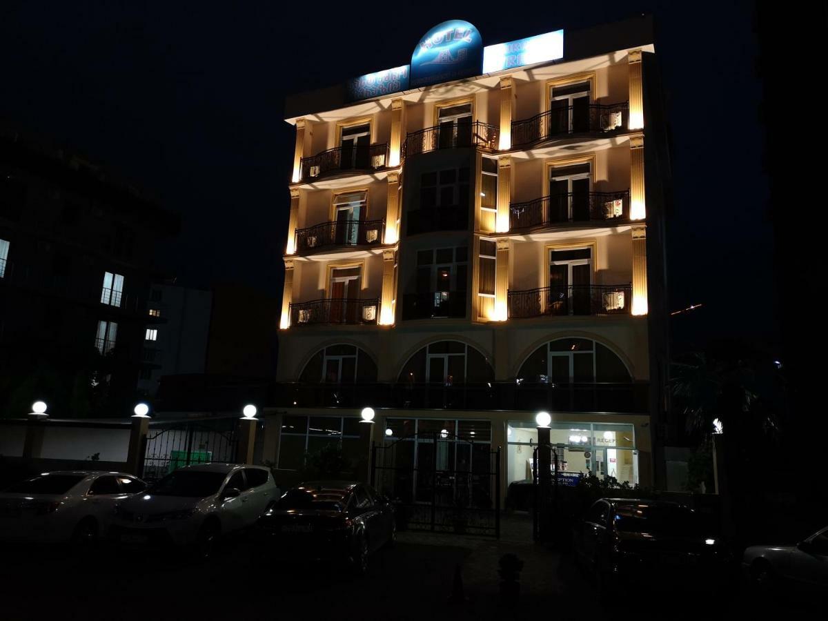 באטומי Hotel Eurasia מראה חיצוני תמונה